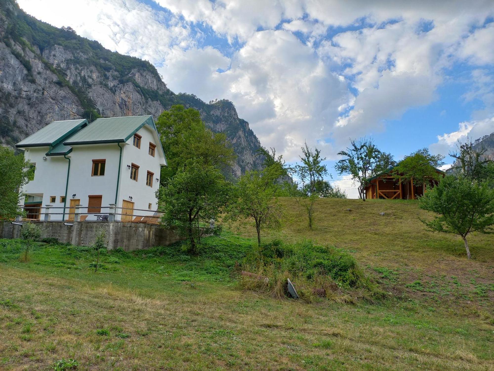 Vila Montana Dobrilovina Exterior foto
